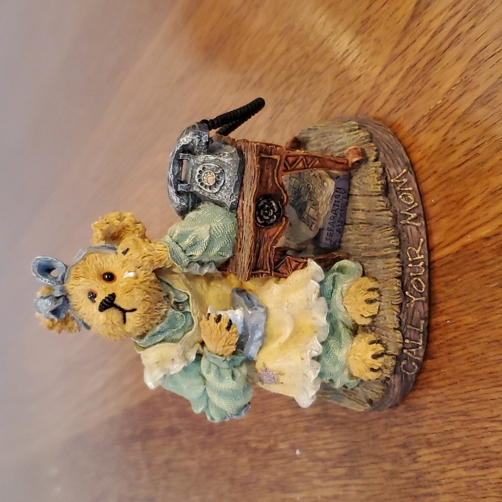 Boyds Bearstone- Momma Guiltrip…Call Your Mom Style #227780